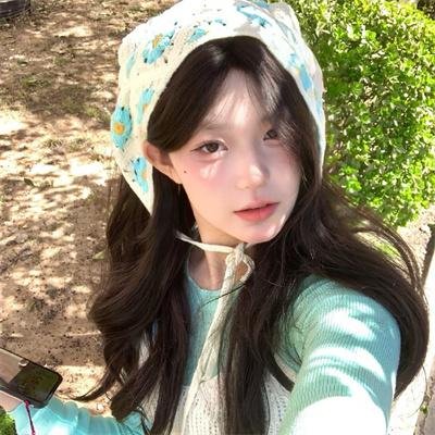 春泥溅花红